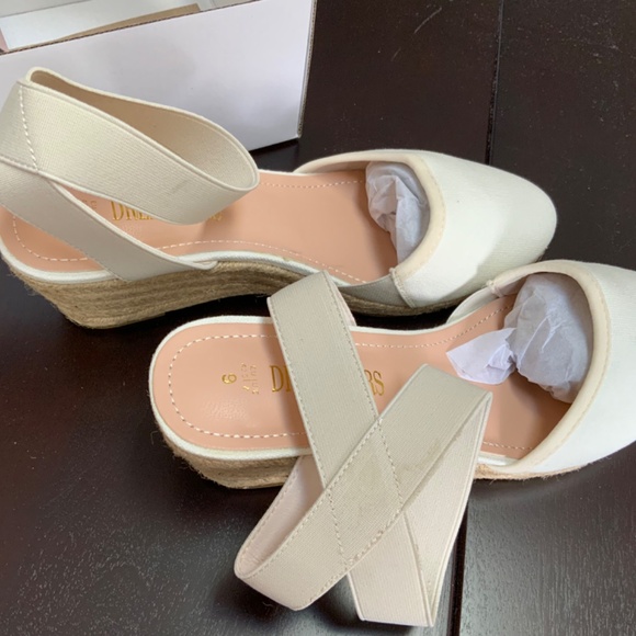 Dream Pairs Women’s Amanda-1 Closed Toe Wedge Sandal Sz 9 Beige/White - Picture 5 of 10